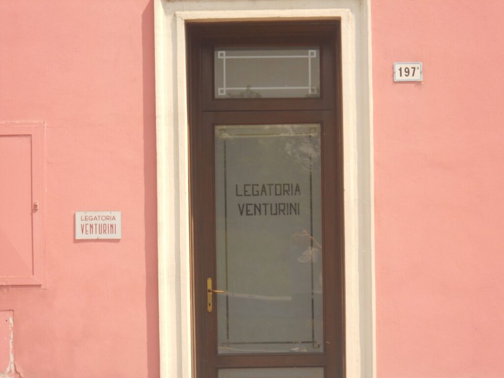 Ingresso della Legatoria Venturini in Via Brescia 197 a Cremona